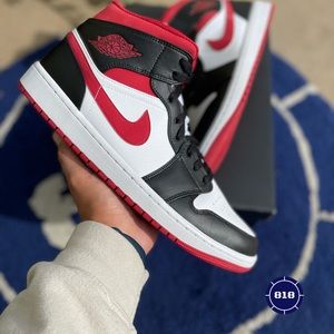 Air Jordan 1 Mid Black Gym Red Size 12 Pre Owned 554724 122